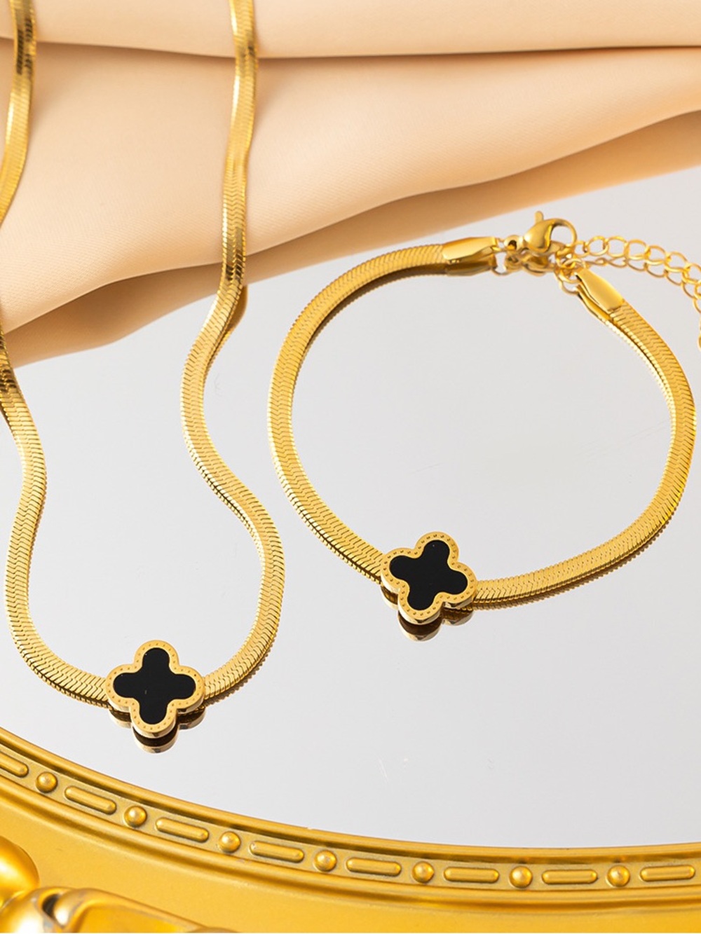 Gold and Black Clover Pendant Necklace & Bracelet Set - Women Jewelry - Picture 1 of 5